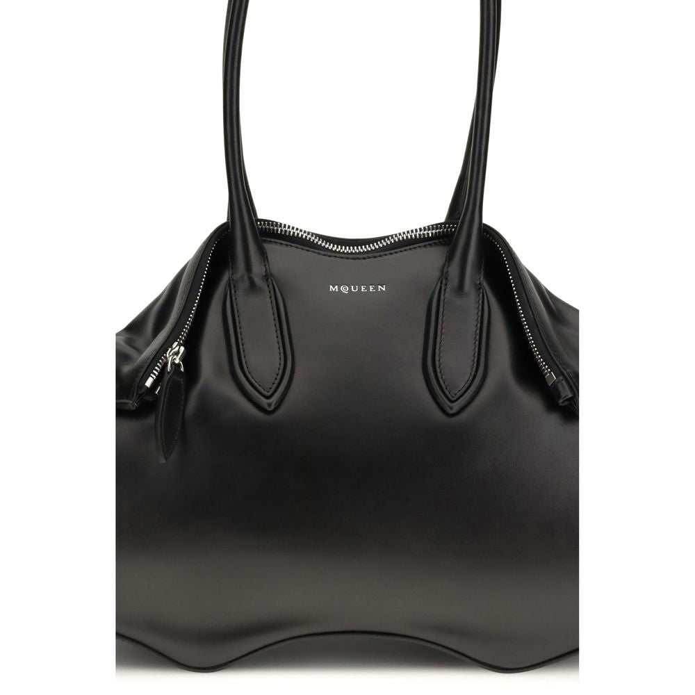 Manta Shoulder Bag in Black Calfskin Nappa Leather