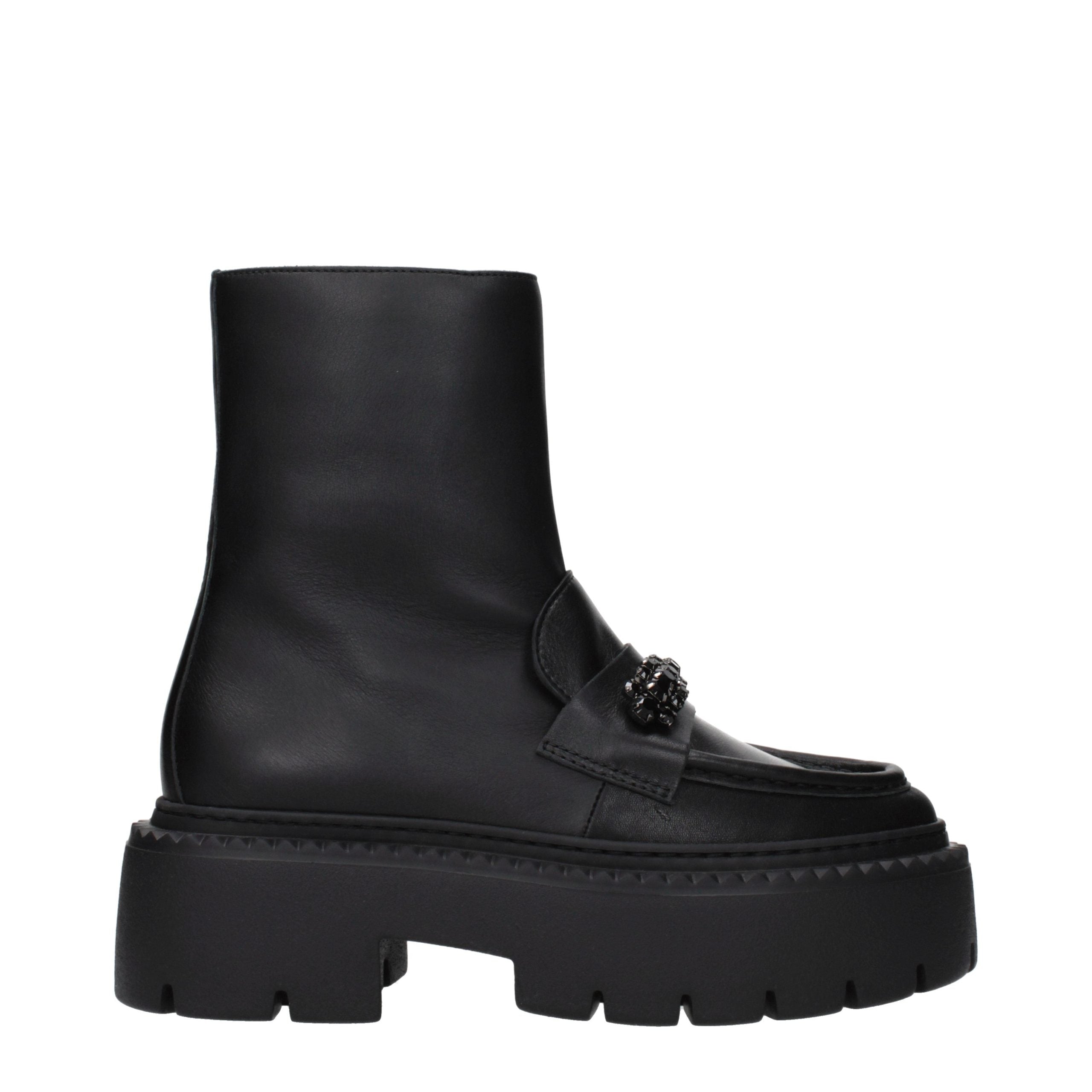 Bryer Flat Black Leather Ankle Boots