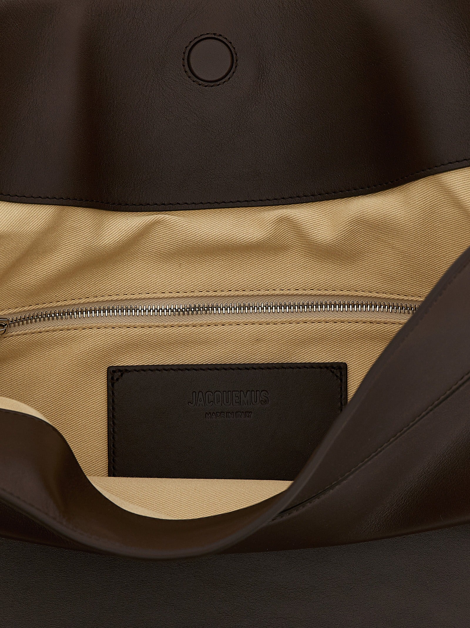 Calfskin Le Sac Ovalo Shoulder Bag