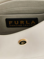 Calfskin Flow M Shoulder Bag