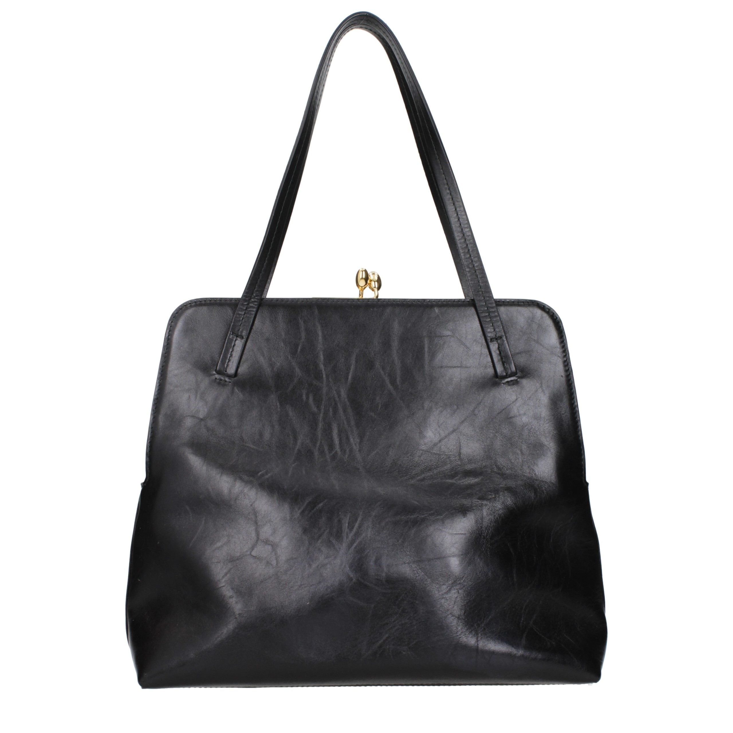 Sleek Black Leather Shoulder Bag