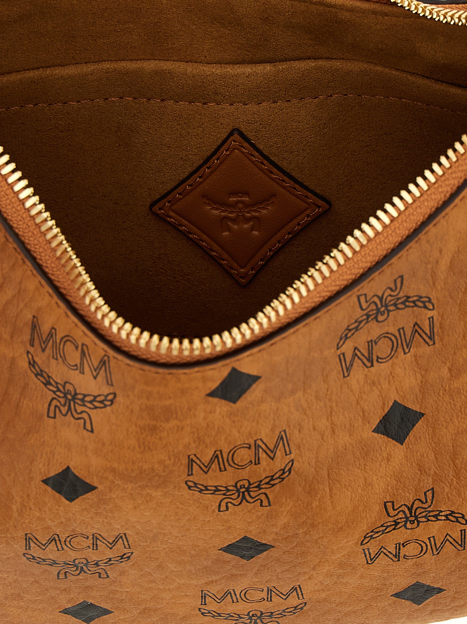 Aren Crescent Polyurethane Hobo Shoulder Bag