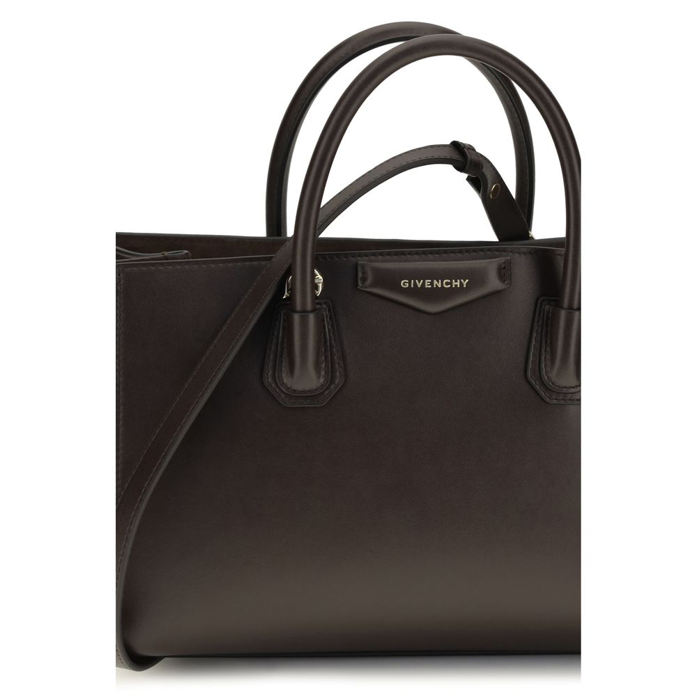 Small Glossy Grained Calfskin Antigona Shoulder Bag